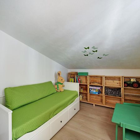 Mansarda Albero Verde Con Piscina Casanova Lerrone Exteriér fotografie