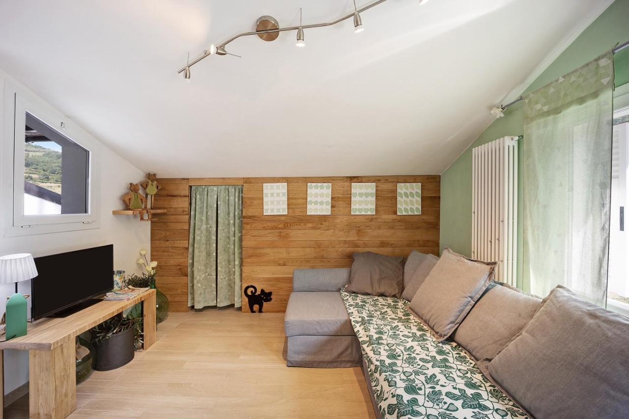 Mansarda Albero Verde Con Piscina Casanova Lerrone Exteriér fotografie